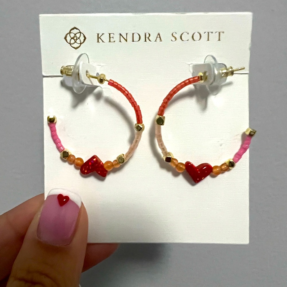 Kendra Scott nova heart earrings
